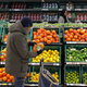 Image for article titled How to Buy the Most Groceries for $50, According to Reddit